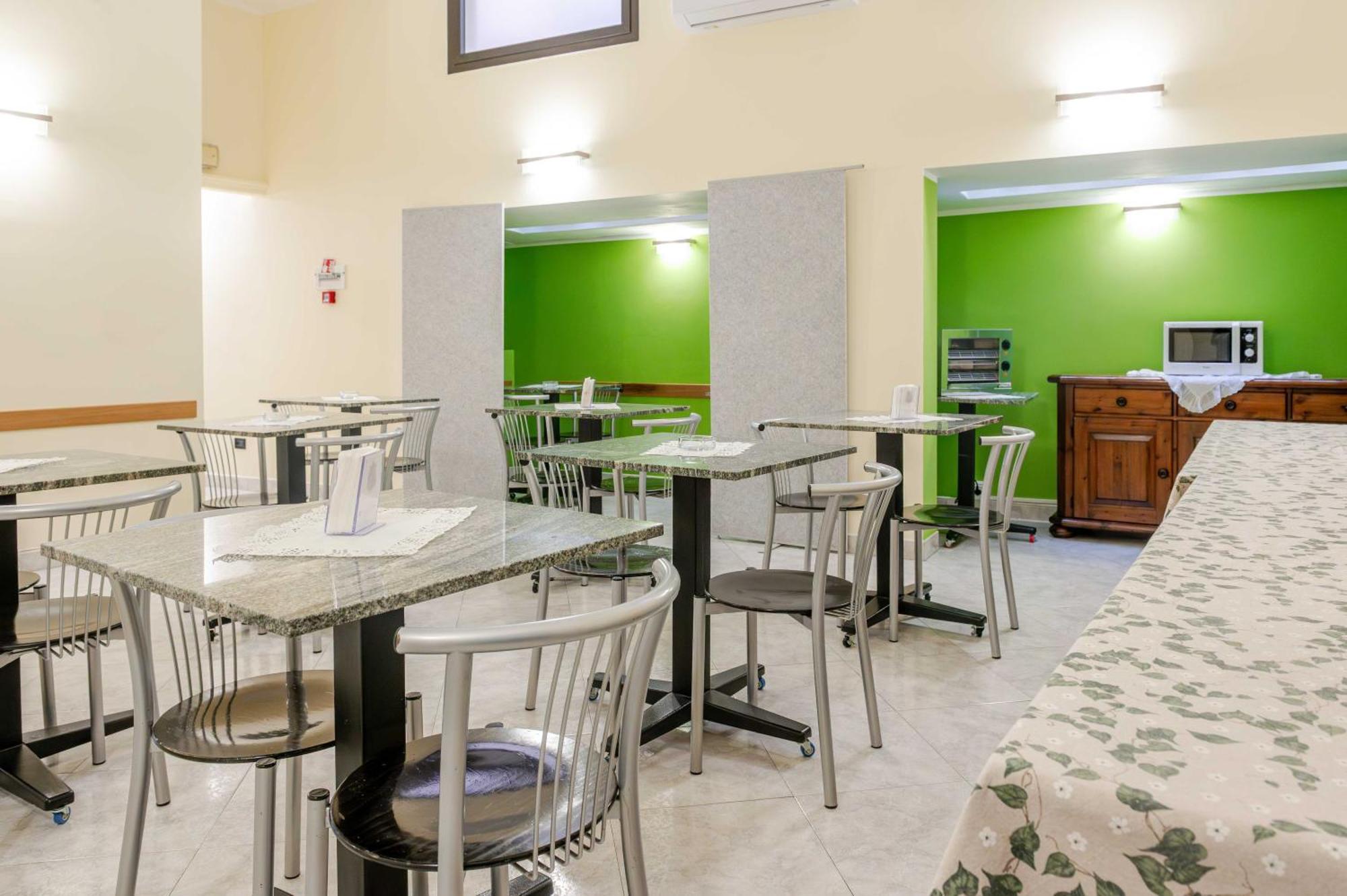 Hotel Posta - 3 Stars - Comfortable Stay In Βεντιμίλια Εξωτερικό φωτογραφία