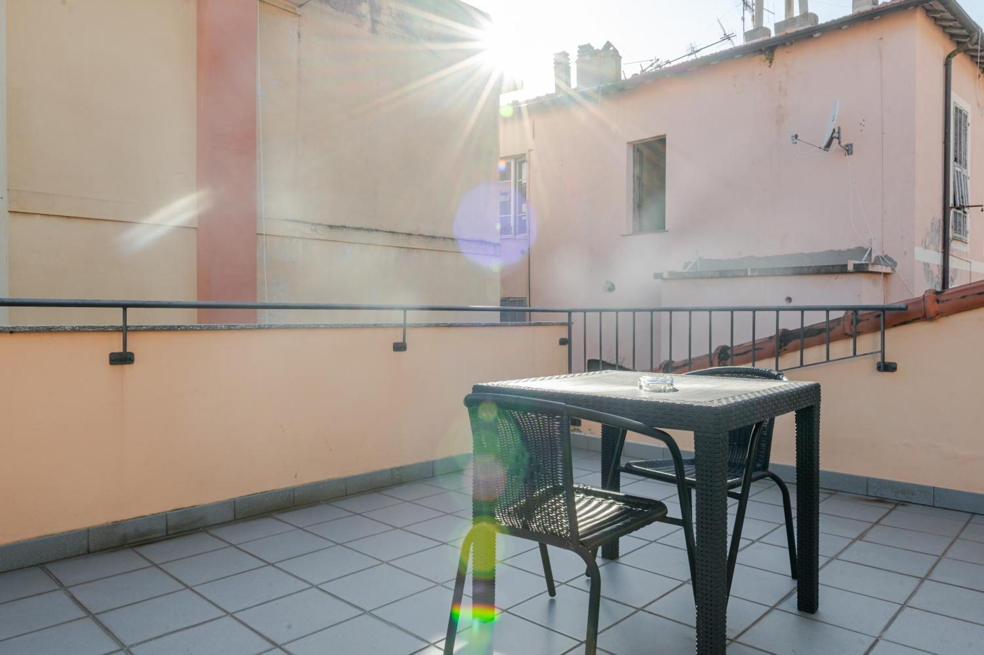 Hotel Posta - 3 Stars - Comfortable Stay In Βεντιμίλια Εξωτερικό φωτογραφία