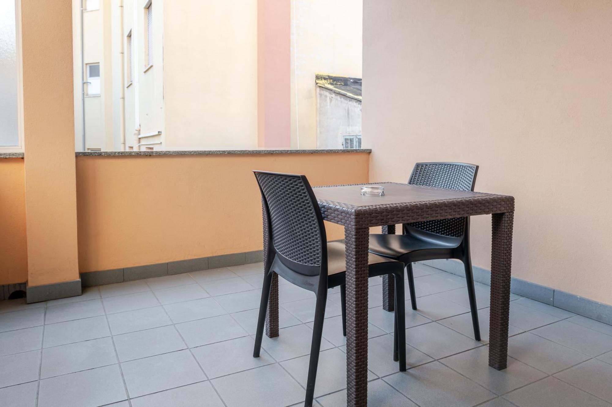 Hotel Posta - 3 Stars - Comfortable Stay In Βεντιμίλια Εξωτερικό φωτογραφία