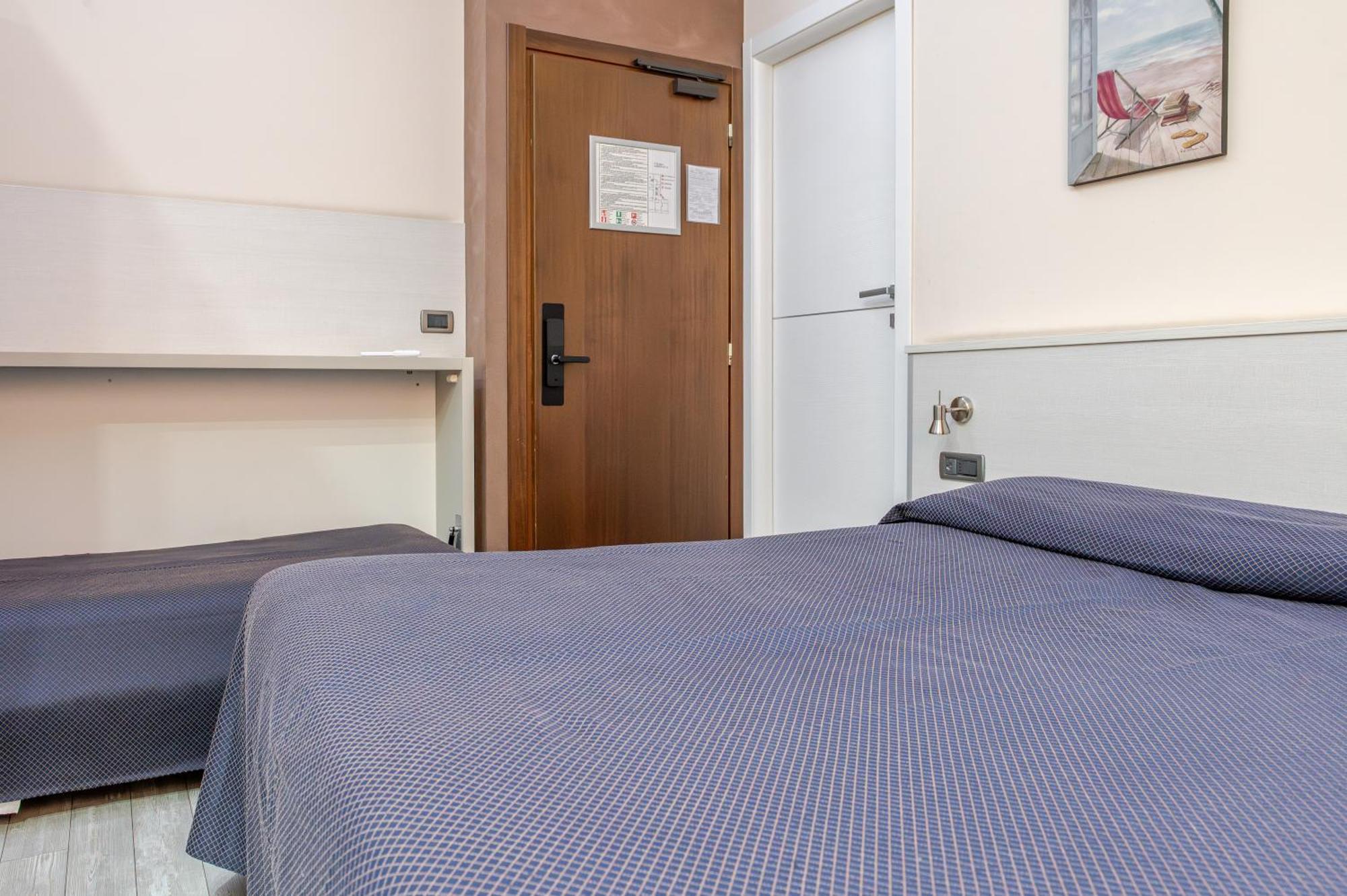 Hotel Posta - 3 Stars - Comfortable Stay In Βεντιμίλια Εξωτερικό φωτογραφία