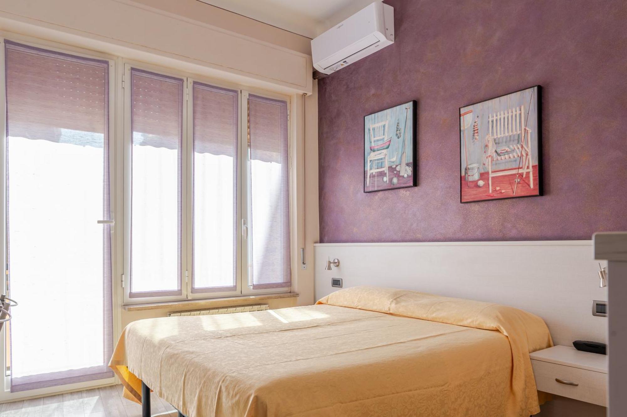Hotel Posta - 3 Stars - Comfortable Stay In Βεντιμίλια Εξωτερικό φωτογραφία